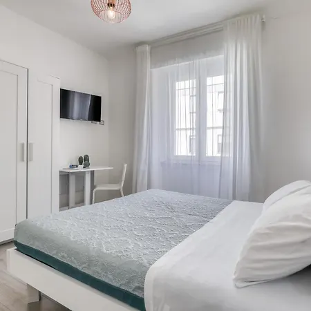 Interzastrada Bed & Breakfast *